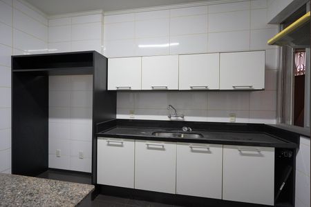Apartamento à venda com 250m², 4 quartos e 1 vagaCozinha