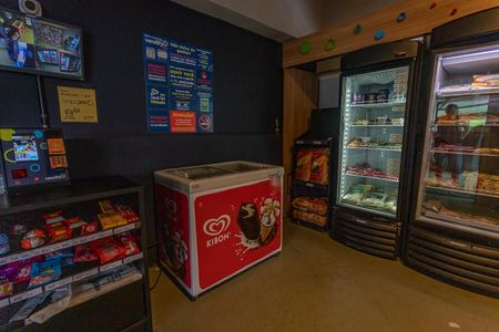 Apartamento à venda com 54m², 2 quartos e 1 vaga Apartamento à venda com 54m², 2 quartos e 1 vagaMinimercado