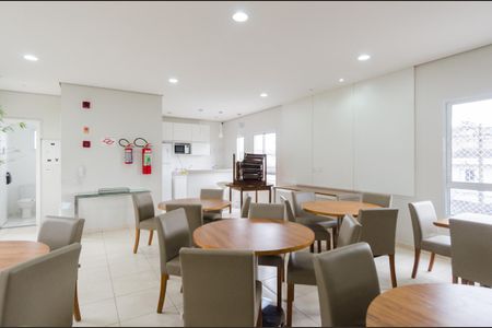 Apartamento à venda com 54m², 2 quartos e 1 vaga Apartamento à venda com 54m², 2 quartos e 1 vagaÁrea comum - Salão de festas