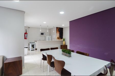 Apartamento à venda com 54m², 2 quartos e 1 vaga Apartamento à venda com 54m², 2 quartos e 1 vagaÁrea comum - Salão de festas