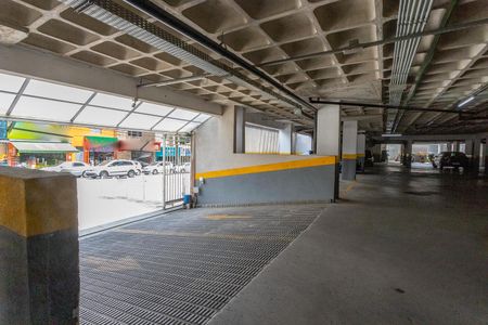 Apartamento à venda com 54m², 2 quartos e 1 vaga Apartamento à venda com 54m², 2 quartos e 1 vagaEntrada garagem