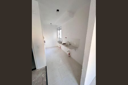 Cozinha de apartamento à venda com 2 quartos, 42m² em Campo Novo, Porto Alegre