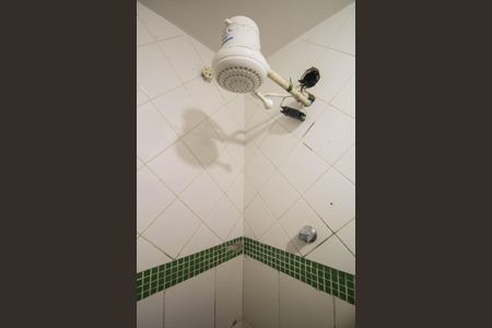 Banheiro de casa para alugar com 1 quarto, 50m² em Venda da Cruz, São Gonçalo