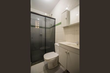 Banheiro de casa para alugar com 1 quarto, 50m² em Venda da Cruz, São Gonçalo