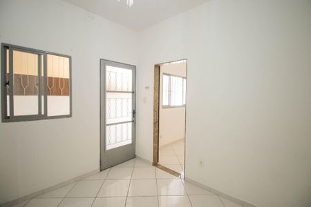 Sala de casa para alugar com 1 quarto, 50m² em Venda da Cruz, São Gonçalo