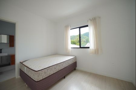 Casa para alugar com 79m², 2 quartos e 3 vagasSuíte 2