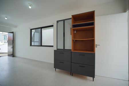 Cozinha de casa para alugar com 2 quartos, 79m² em Forquilhas, São José