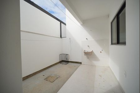 Área de Serviço de casa para alugar com 2 quartos, 79m² em Forquilhas, São José