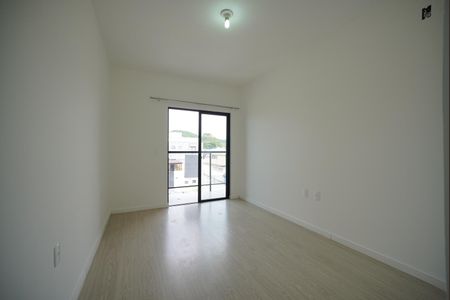 Casa para alugar com 79m², 2 quartos e 3 vagasSuíte 1