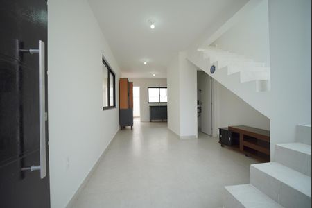 Sala de casa para alugar com 2 quartos, 79m² em Forquilhas, São José