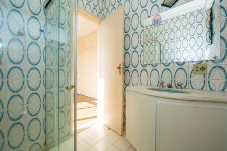 Apartamento à venda com 206m², 4 quartos e 2 vagasBANHEIRO3