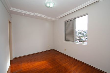 Apartamento à venda com 206m², 4 quartos e 2 vagasQUARTO2