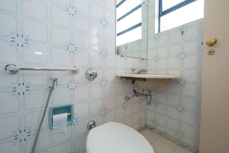 Apartamento à venda com 206m², 4 quartos e 2 vagasBANHEIRO2