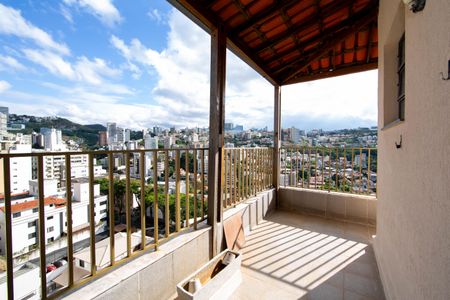 Apartamento à venda com 206m², 4 quartos e 2 vagasCOBERTURA