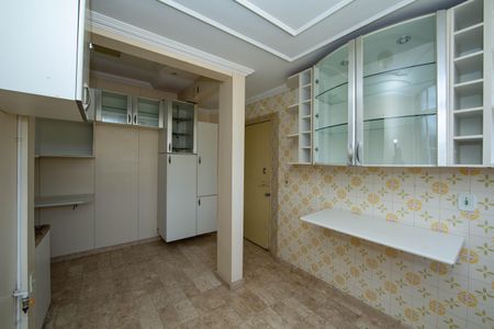 Apartamento à venda com 206m², 4 quartos e 2 vagasAREA DE SERVICO