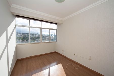 Apartamento à venda com 206m², 4 quartos e 2 vagasQUARTO4