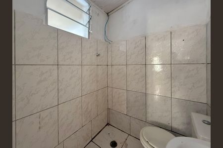Banheiro  de casa para alugar com 1 quarto, 50m² em Chácara Santana, São Paulo