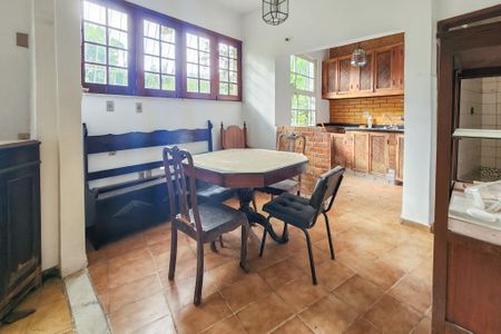 Sala de apartamento à venda com 2 quartos, 70m² em Cosme Velho, Rio de Janeiro