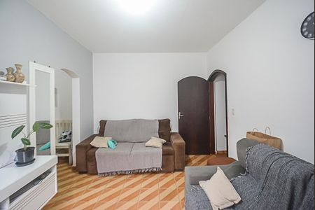 Casa à venda com 198m², 4 quartos e 4 vagasSala 1