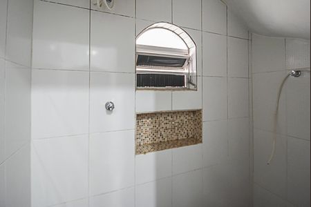 Casa à venda com 198m², 4 quartos e 4 vagasBanheiro 3