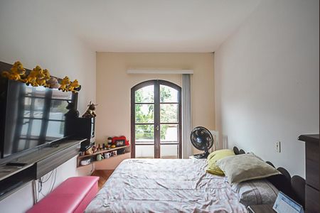 Casa à venda com 198m², 4 quartos e 4 vagasQuarto 2