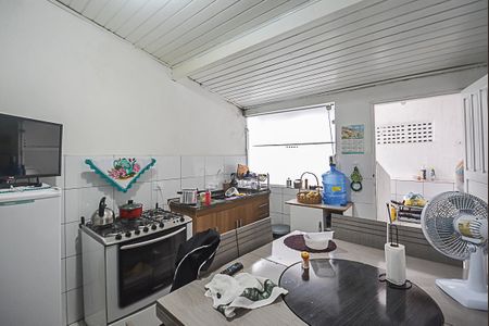 Casa à venda com 198m², 4 quartos e 4 vagasCozinha