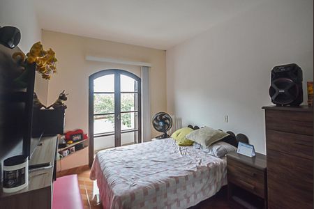 Casa à venda com 198m², 4 quartos e 4 vagasQuarto 2