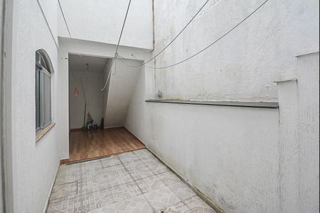Casa à venda com 198m², 4 quartos e 4 vagasQuintal