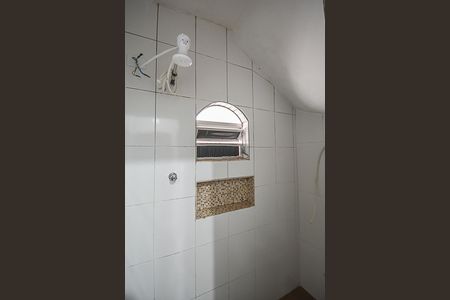 Casa à venda com 198m², 4 quartos e 4 vagasBanheiro 3