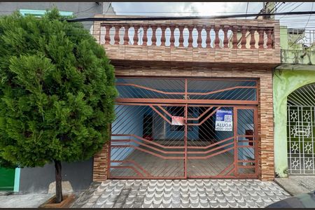 Casa para alugar com 144m², 4 quartos e 2 vagas Casa para alugar com 144m², 4 quartos e 2 vagasFachada