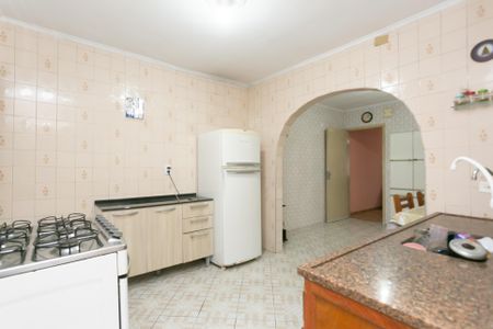 Casa para alugar com 144m², 4 quartos e 2 vagas Casa para alugar com 144m², 4 quartos e 2 vagasCozinha