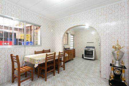 Casa para alugar com 144m², 4 quartos e 2 vagas Casa para alugar com 144m², 4 quartos e 2 vagasCozinha