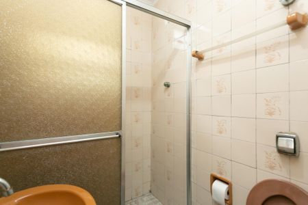 Casa para alugar com 144m², 4 quartos e 2 vagas Casa para alugar com 144m², 4 quartos e 2 vagasBanheiro 1
