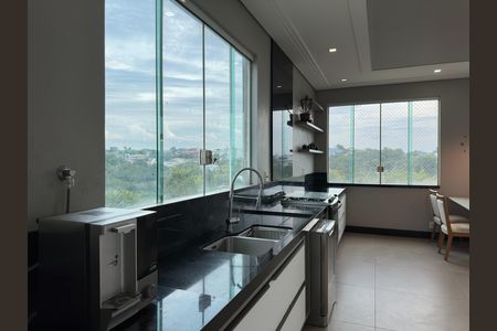 Casa de condomínio para alugar com 600m², 5 quartos e 6 vagas Casa de condomínio para alugar com 600m², 5 quartos e 6 vagasCozinha