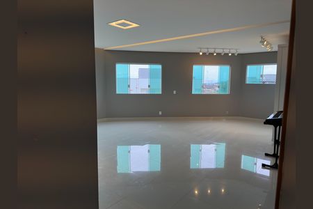 Casa de condomínio para alugar com 600m², 5 quartos e 6 vagas Casa de condomínio para alugar com 600m², 5 quartos e 6 vagasSuíte 5