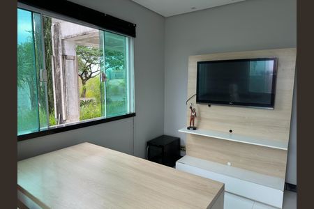 Casa de condomínio para alugar com 600m², 5 quartos e 6 vagas Casa de condomínio para alugar com 600m², 5 quartos e 6 vagasEscritório