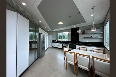 Casa de condomínio para alugar com 600m², 5 quartos e 6 vagas Casa de condomínio para alugar com 600m², 5 quartos e 6 vagasCozinha