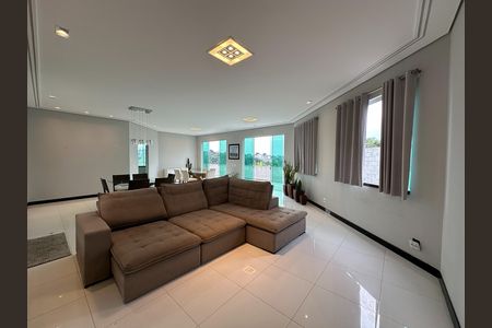 Casa de condomínio para alugar com 600m², 5 quartos e 6 vagas Casa de condomínio para alugar com 600m², 5 quartos e 6 vagasSala