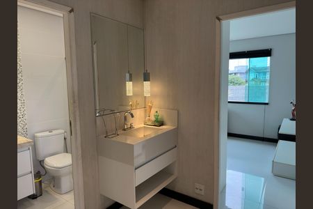 Casa de condomínio para alugar com 600m², 5 quartos e 6 vagas Casa de condomínio para alugar com 600m², 5 quartos e 6 vagasLavabo