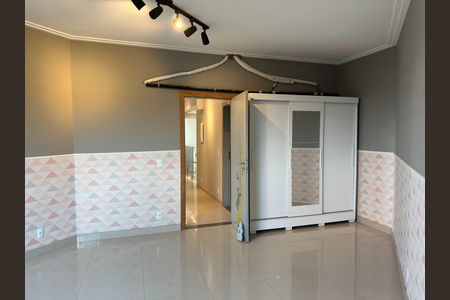 Casa de condomínio para alugar com 600m², 5 quartos e 6 vagas Casa de condomínio para alugar com 600m², 5 quartos e 6 vagasSuíte 4
