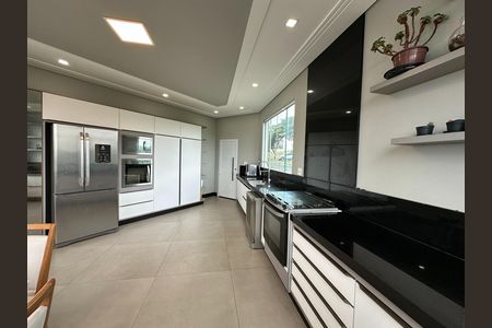 Casa de condomínio para alugar com 600m², 5 quartos e 6 vagas Casa de condomínio para alugar com 600m², 5 quartos e 6 vagasCozinha