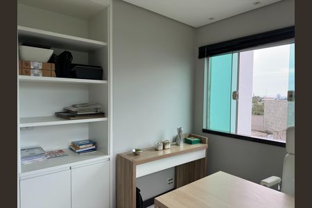 Casa de condomínio para alugar com 600m², 5 quartos e 6 vagas Casa de condomínio para alugar com 600m², 5 quartos e 6 vagasEscritório