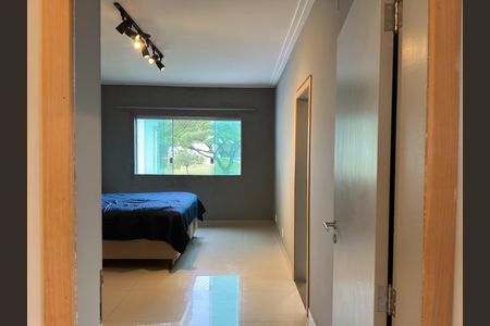 Casa de condomínio para alugar com 600m², 5 quartos e 6 vagas Casa de condomínio para alugar com 600m², 5 quartos e 6 vagasSuíte 3