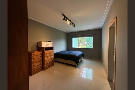 Casa de condomínio para alugar com 600m², 5 quartos e 6 vagas Casa de condomínio para alugar com 600m², 5 quartos e 6 vagasSuíte 3