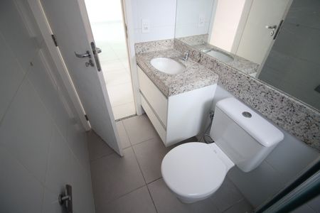 Apartamento para alugar com 100m², 3 quartos e 2 vagasBanheiro