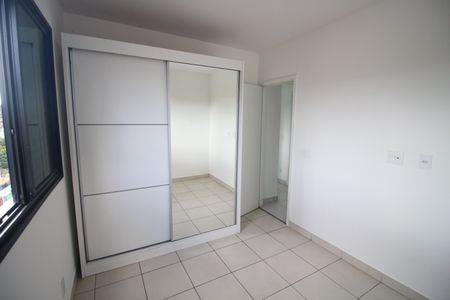 Apartamento para alugar com 100m², 3 quartos e 2 vagasQuarto 2