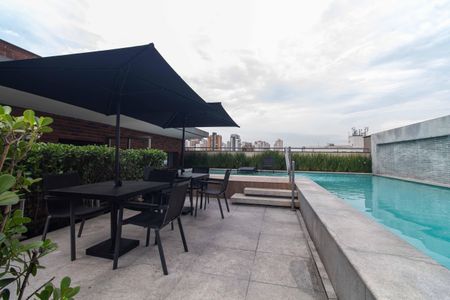 Apartamento para alugar com 50m², 1 quarto e 1 vagaÁrea comum - Piscina