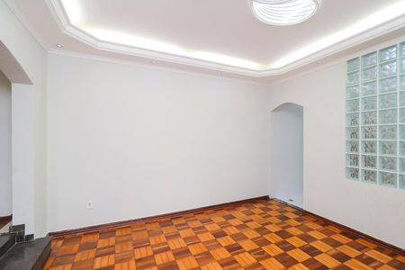 Casa à venda com 195m², 3 quartos e 2 vagas