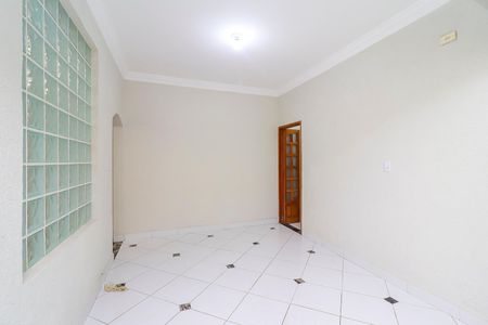Casa à venda com 195m², 3 quartos e 2 vagas Casa à venda com 195m², 3 quartos e 2 vagasSala de Jantar
