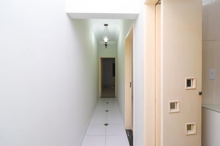 Casa à venda com 195m², 3 quartos e 2 vagas Casa à venda com 195m², 3 quartos e 2 vagasCorredor